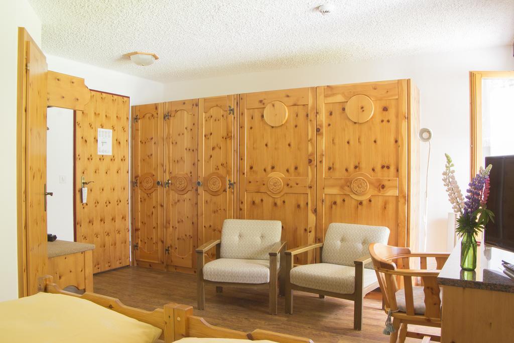Hotel Waldhaus Бетмералп Стая снимка